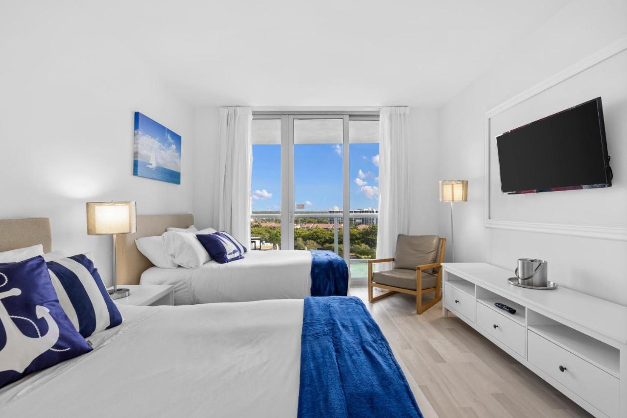 Beachwalk Resort Hotel Hallandale Beach Exterior photo